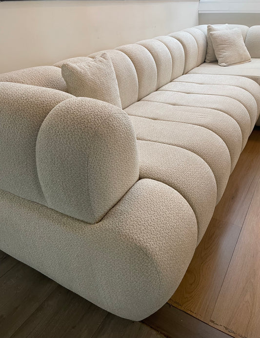 Japandi Fluffy Hoekbank Bouclé Beige – 310 x 195 cm