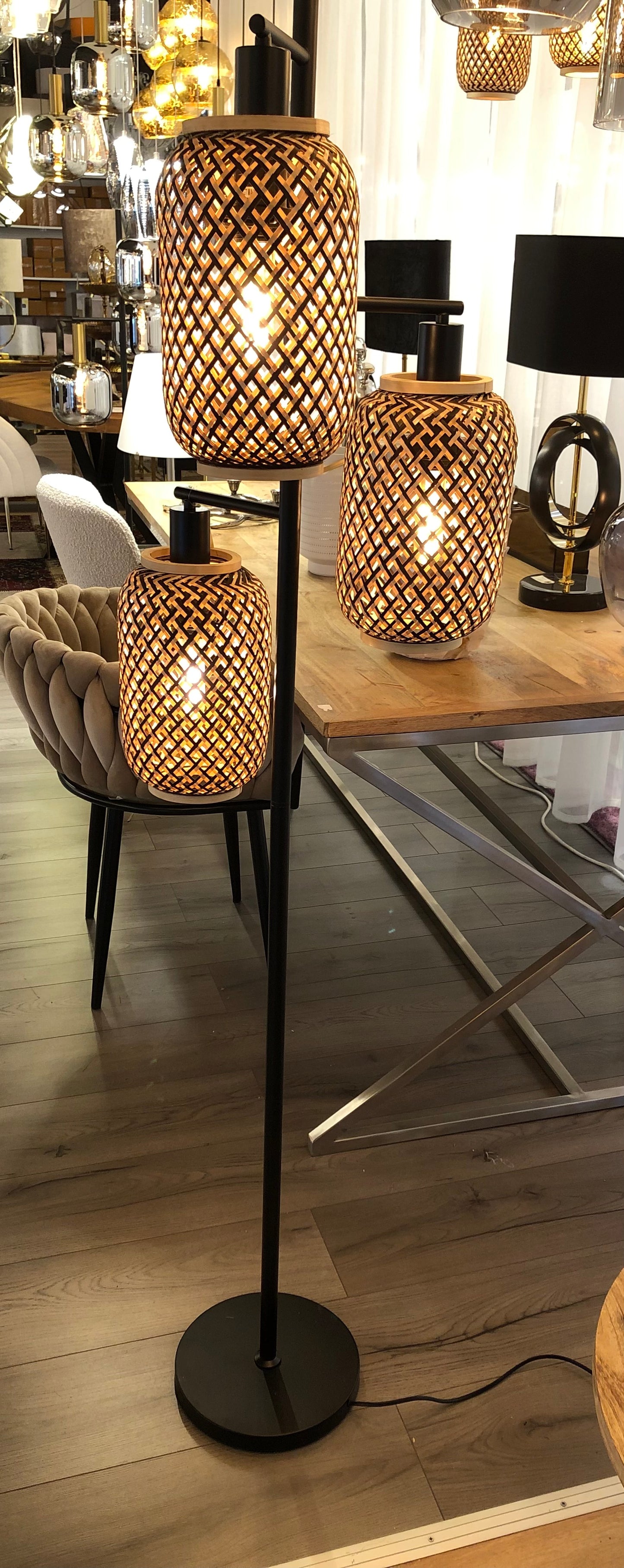 Vloerlamp bamboekappen