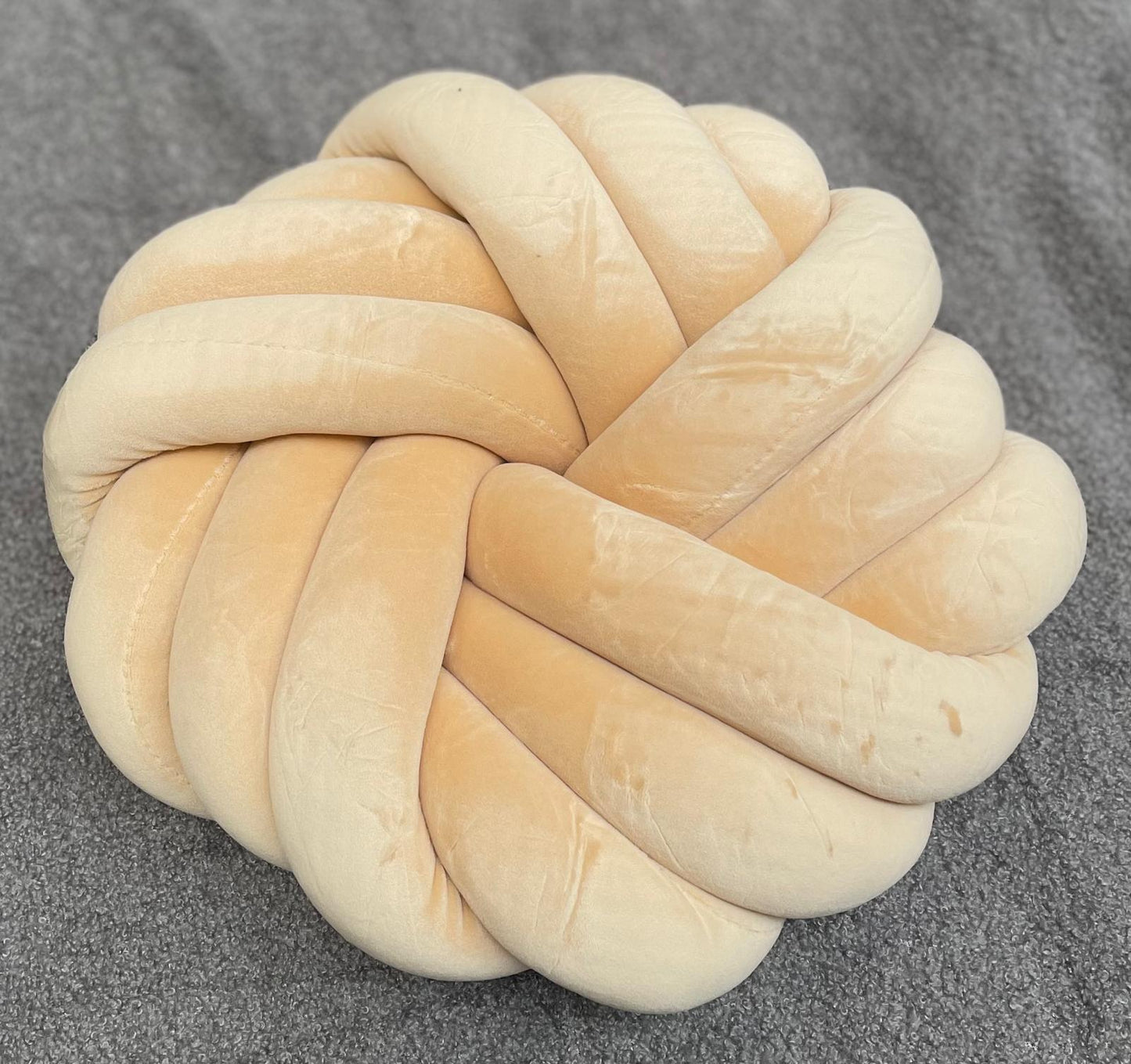 Kussen knoop crème