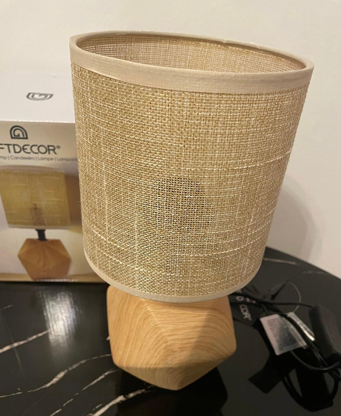 Nachtlampje prisma tafellamp met houteffect