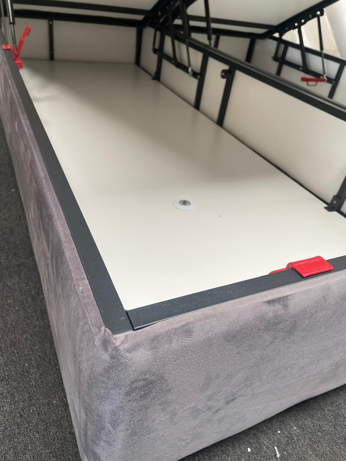 Boxspring crème Ancona 160cm met opberg