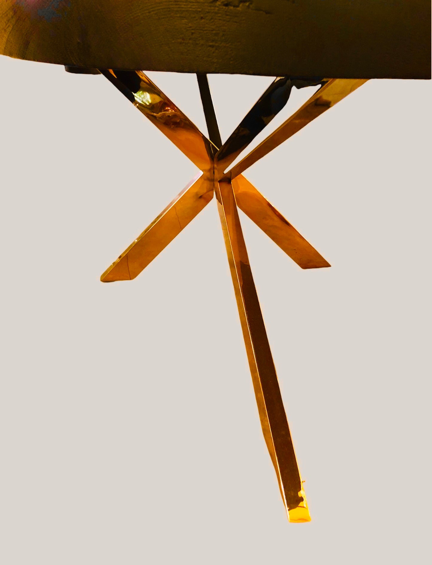 Tafel fishbone ovaal 220cm goud/zwart