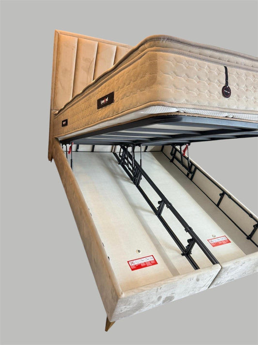 Bed of boxspring 180x200cm crème