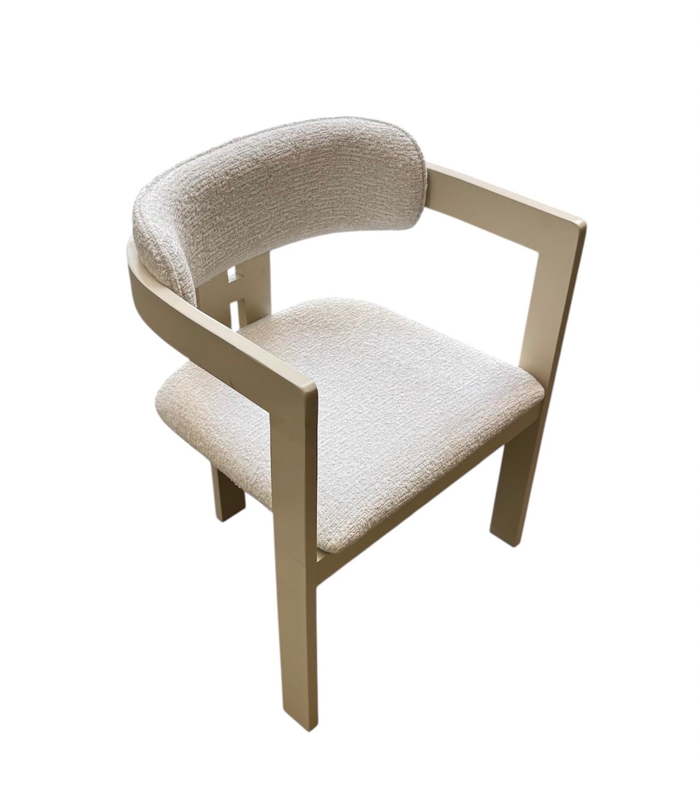 Eetkamerstoel Teddy wit met beige houten poot