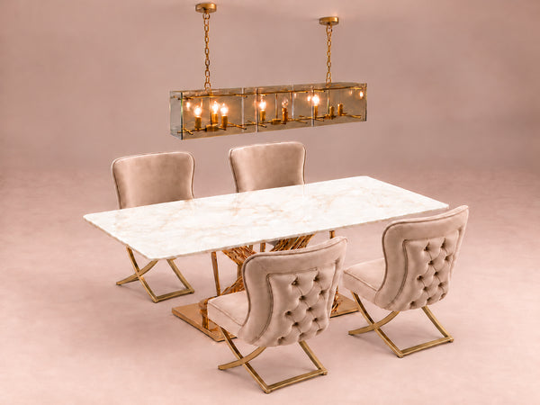 Beige marmeren eettafel 180 × 90 cm met goudkleurig RVS onderstel – Hotel chic