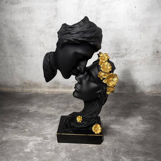 Sculptuur Zwart met Goud, Kussende Koppel, Verliefde Koppel, met Goudkleurige Bloemen