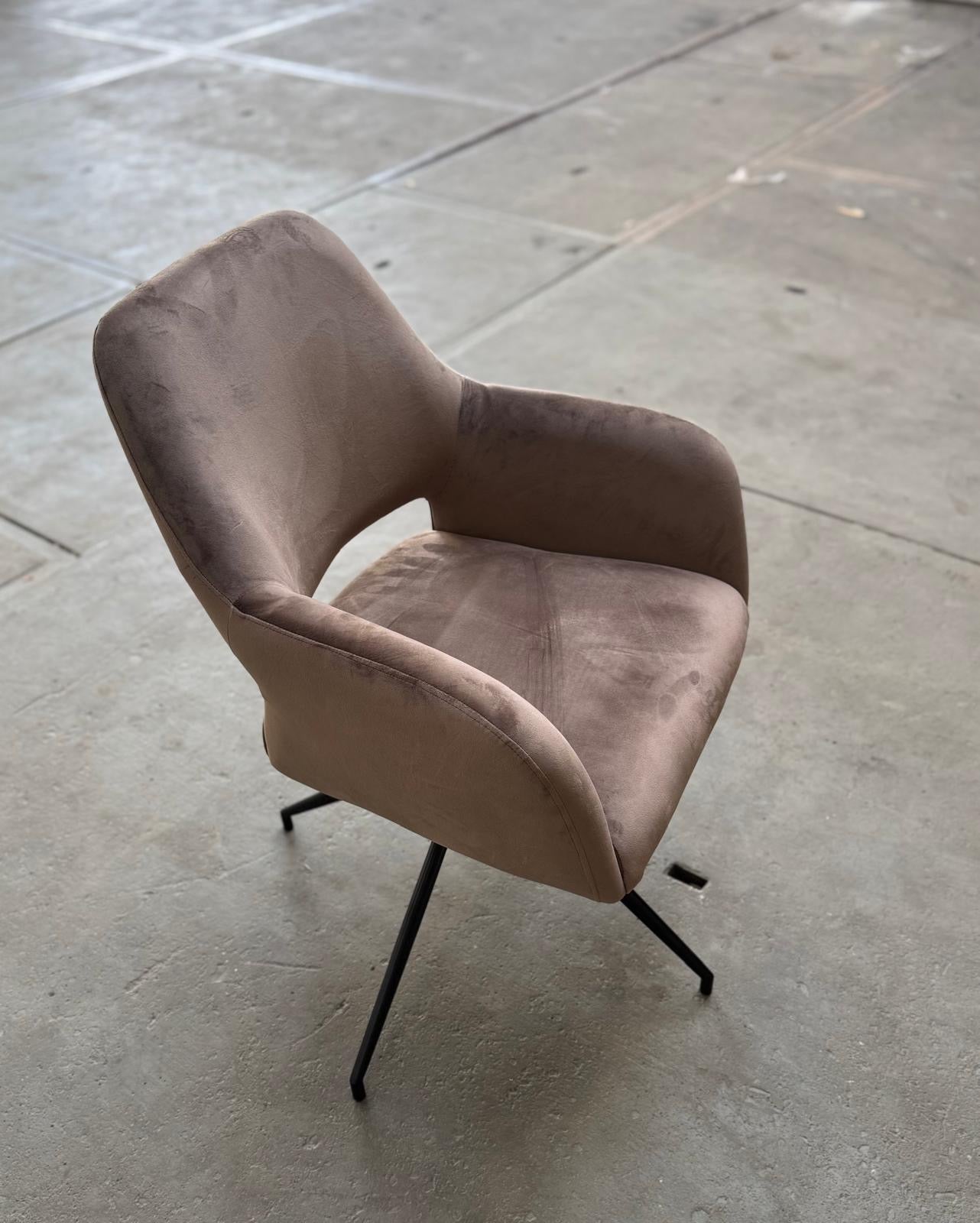 Eetkamerstoel, taupe met zwarte poot  draaibaar