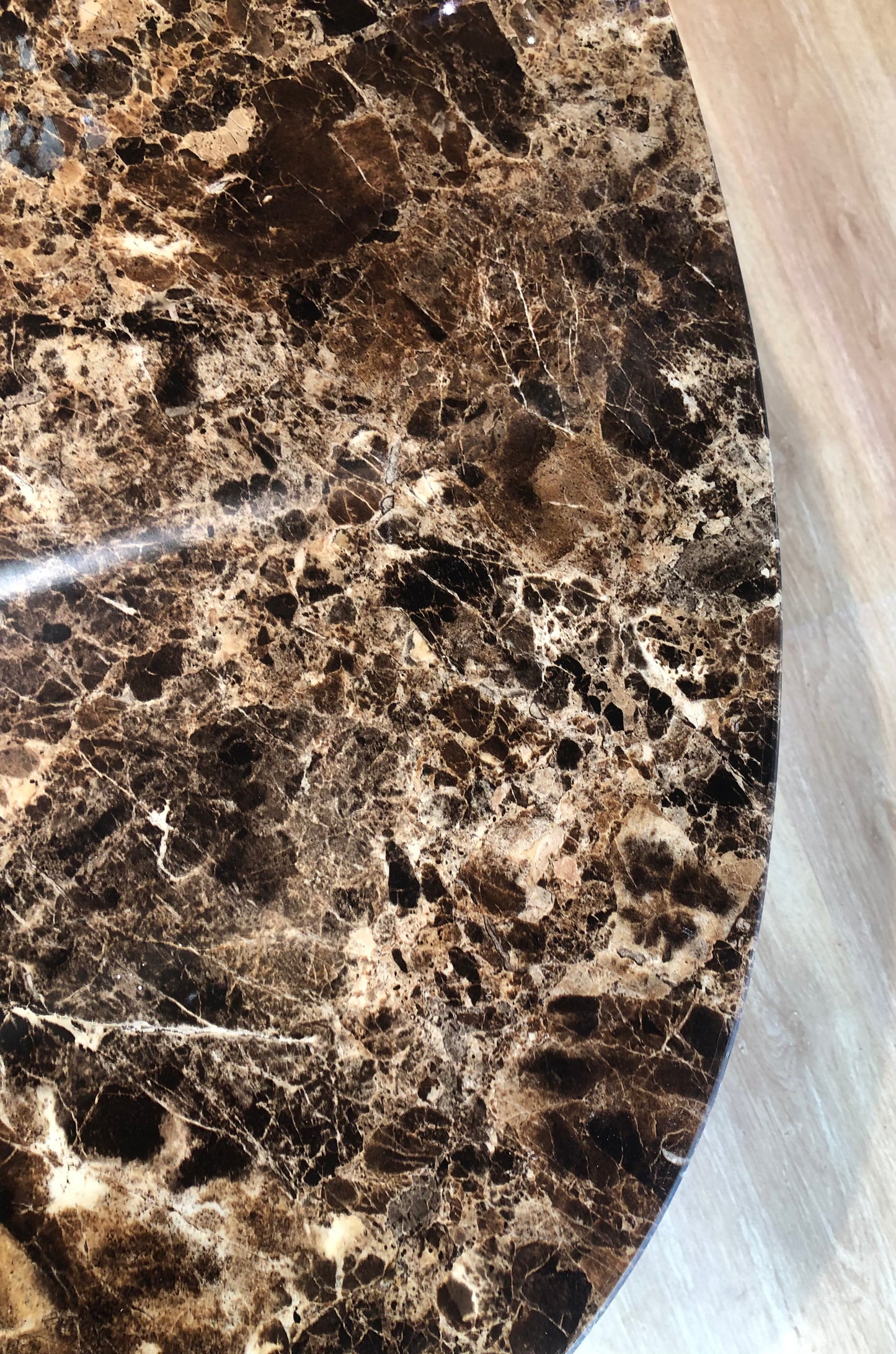 Bruin marmeren salontafel ovaal