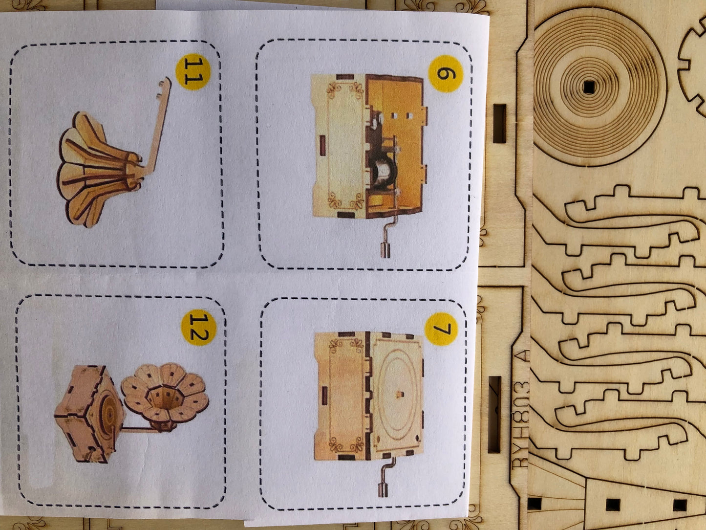 Houten 3D puzzel grammofoonplaat
